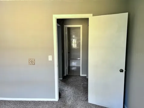 1625 W Oak Ridge Road Orlando FL 32809