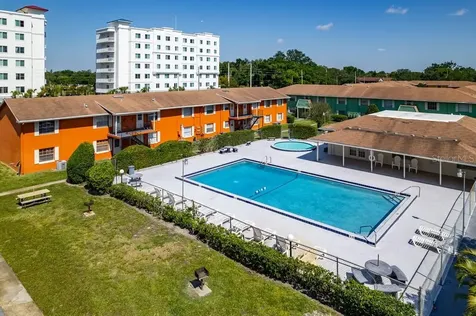 1625 W Oak Ridge Road Orlando FL 32809