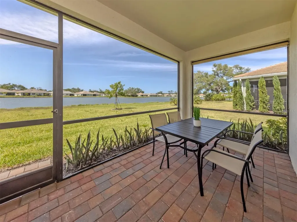 749 Ibiza Loop Venice FL 34292
