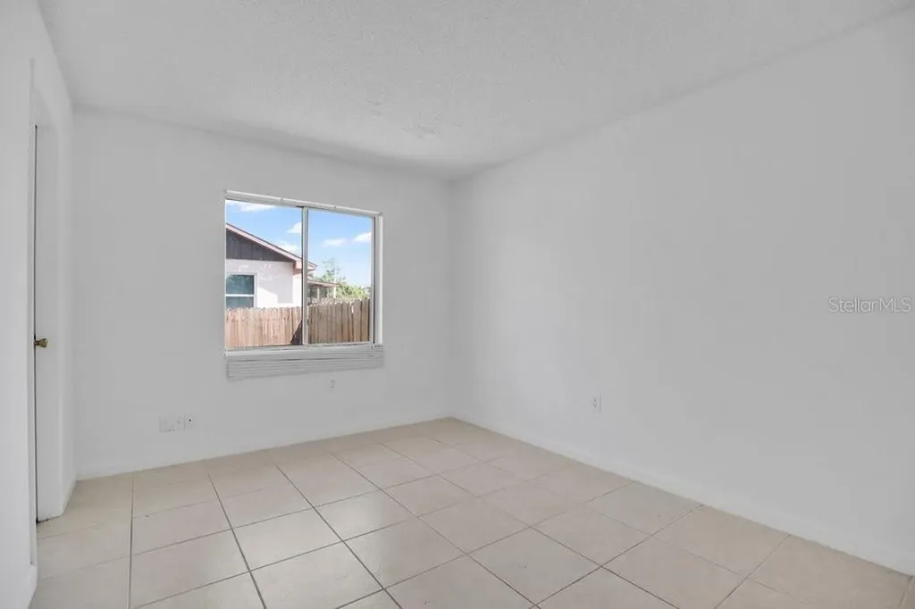 2827 Coral Reef Drive Orlando FL 32826
