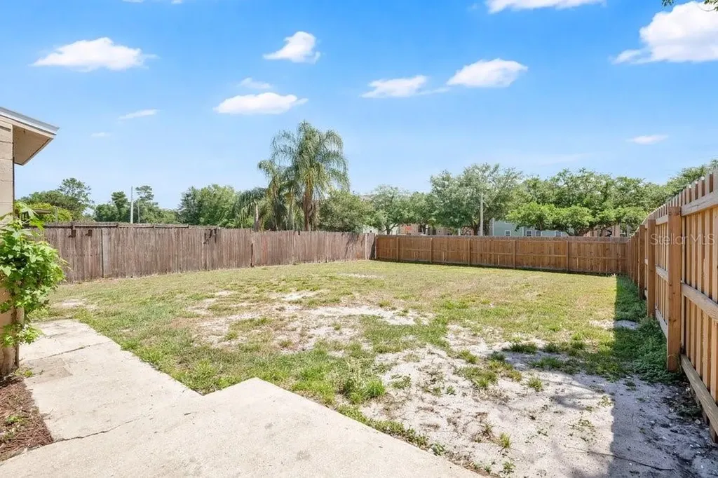 2827 Coral Reef Drive Orlando FL 32826