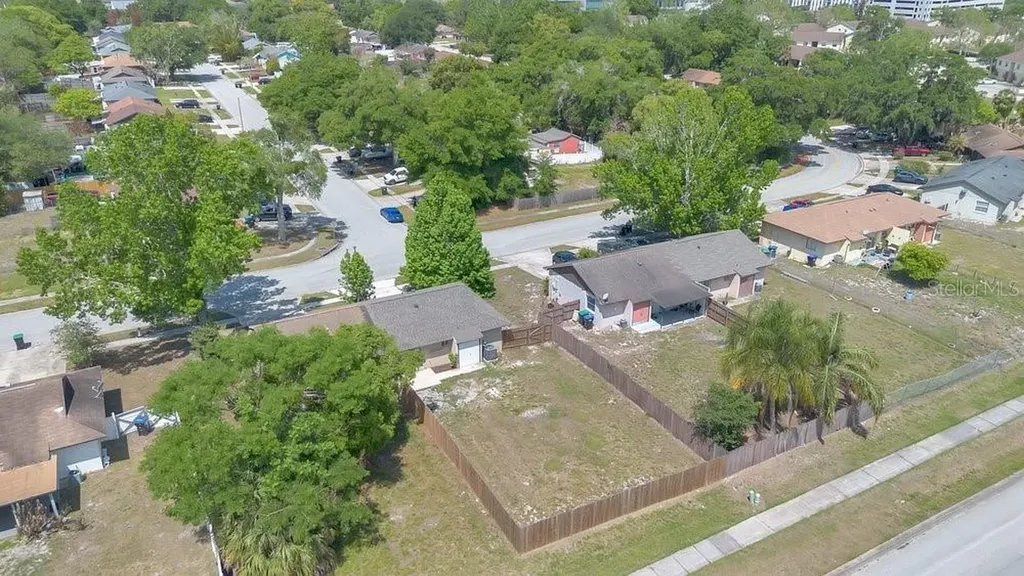 2827 Coral Reef Drive Orlando FL 32826