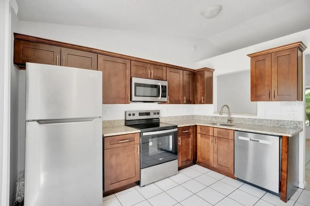 2827 Coral Reef Drive Orlando FL 32826