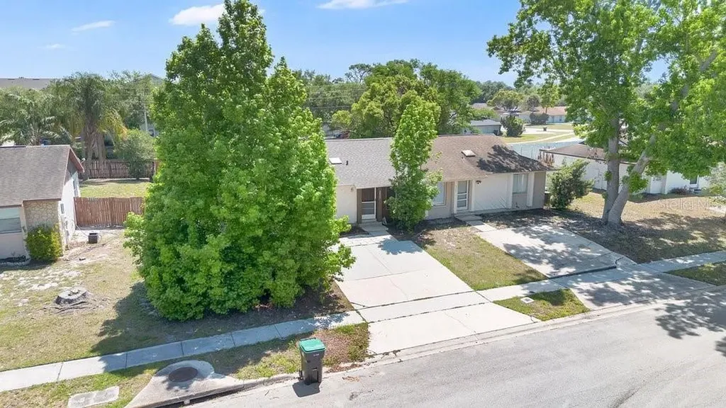 2827 Coral Reef Drive Orlando FL 32826