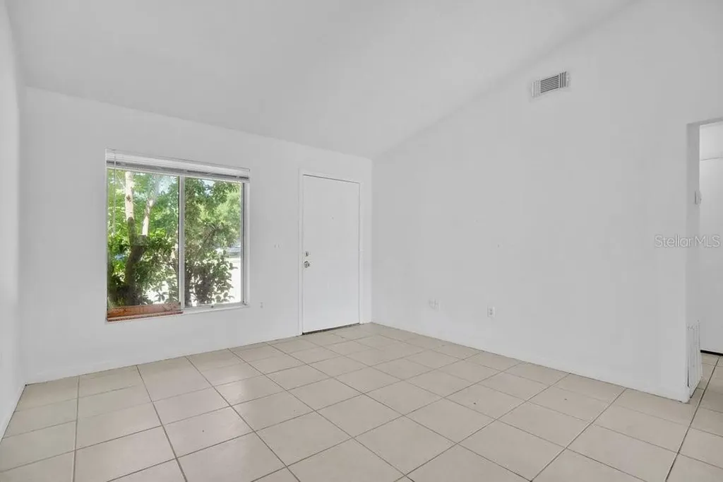 2827 Coral Reef Drive Orlando FL 32826