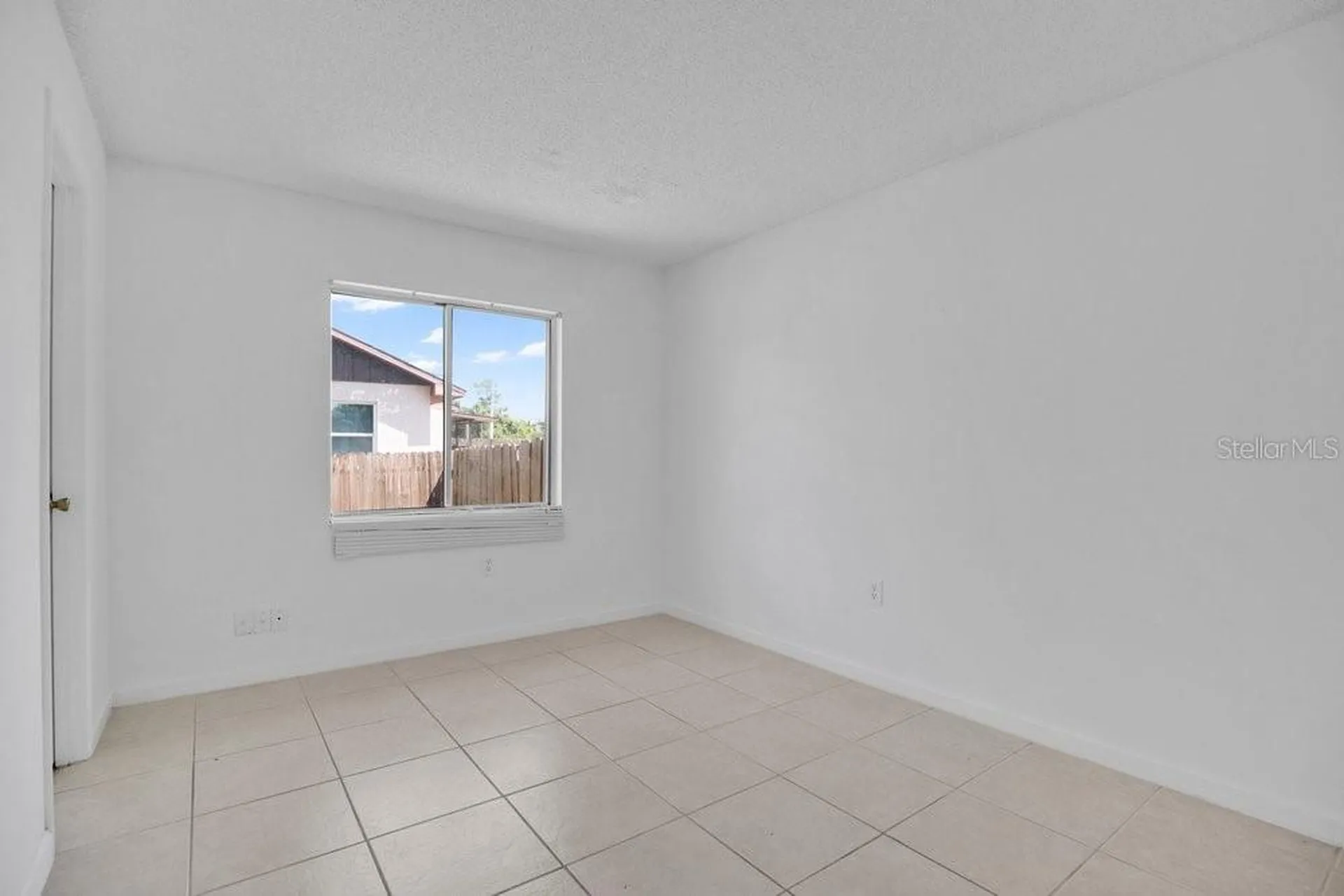 2827 Coral Reef Drive Orlando FL 32826