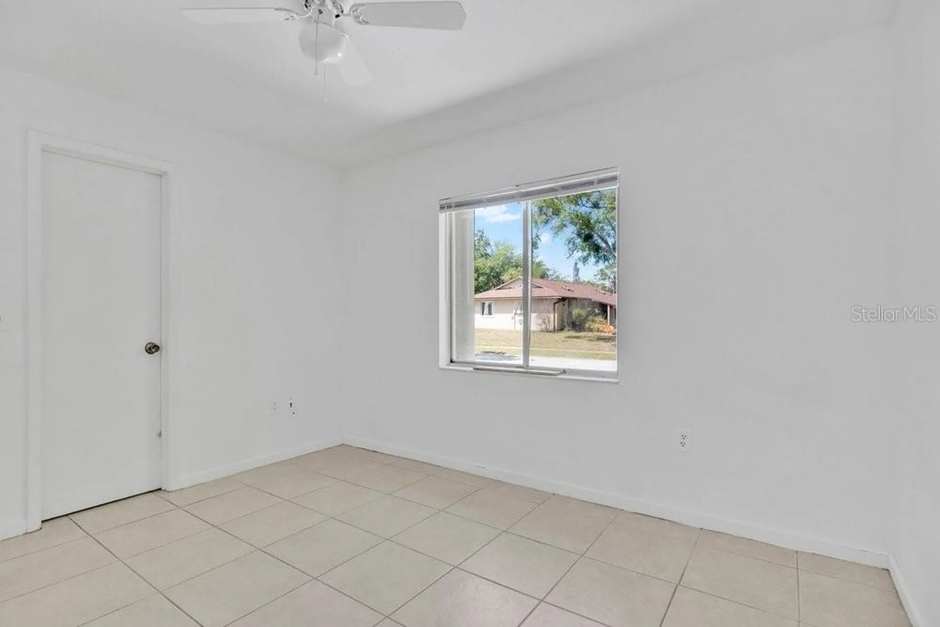 2827 Coral Reef Drive Orlando FL 32826