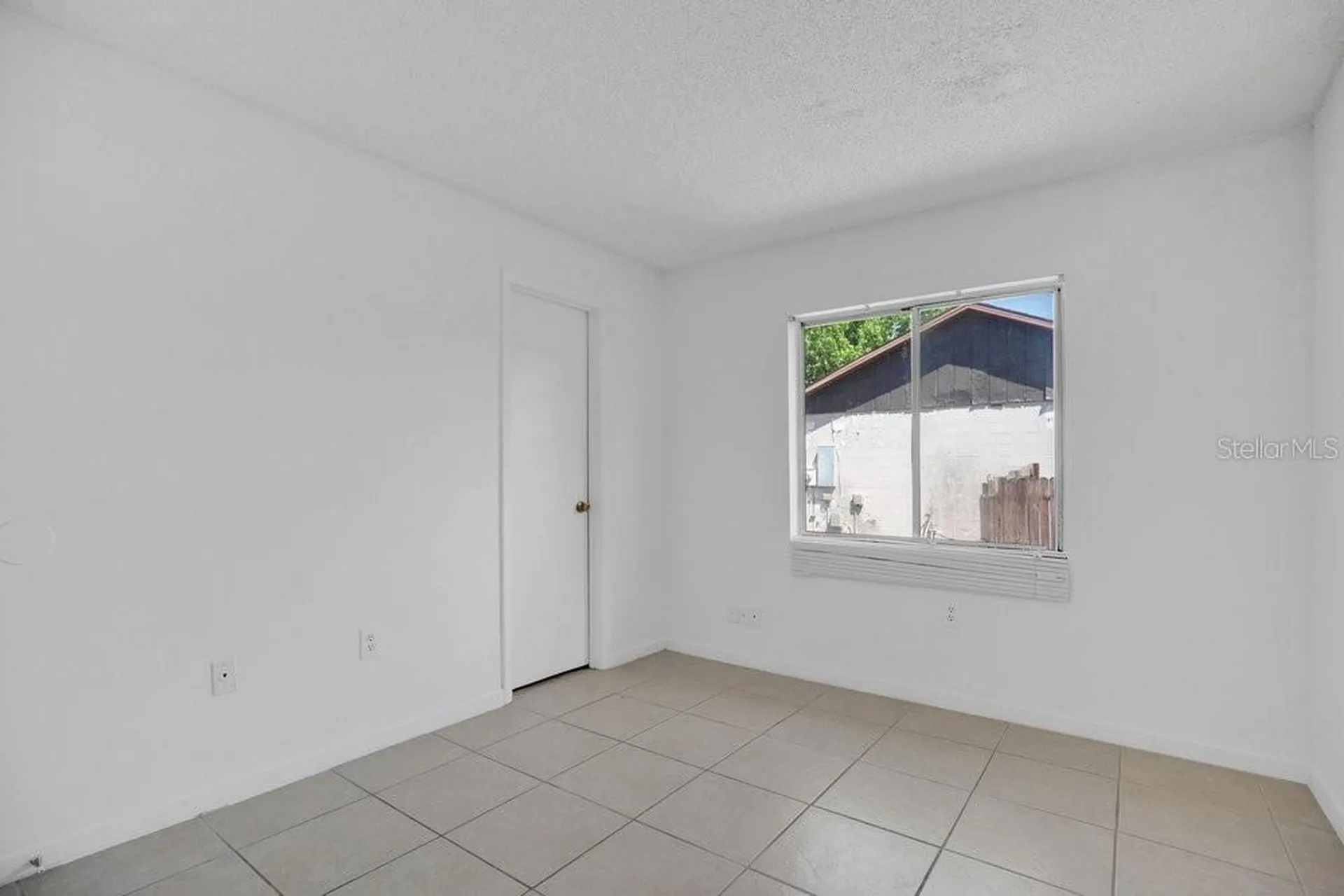 2827 Coral Reef Drive Orlando FL 32826