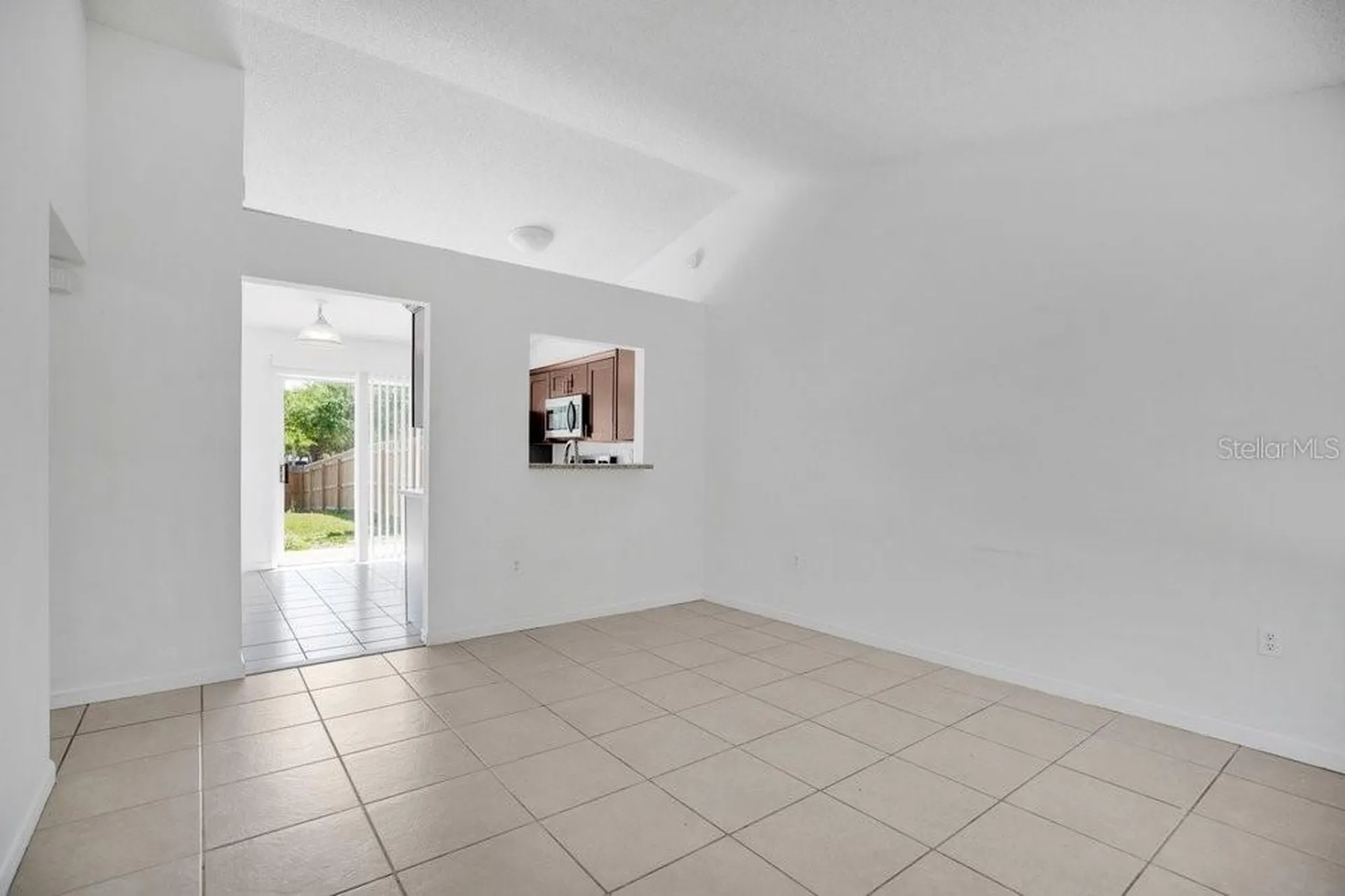 2827 Coral Reef Drive Orlando FL 32826