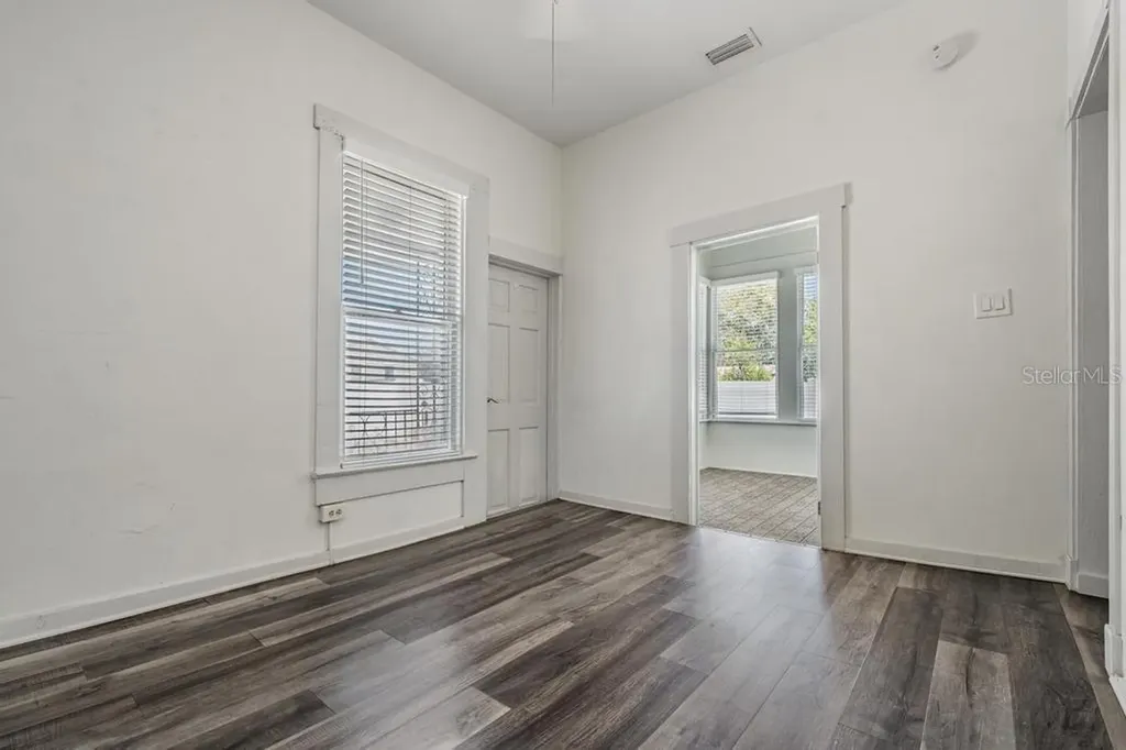 2319 W Aileen Street Tampa FL 33607