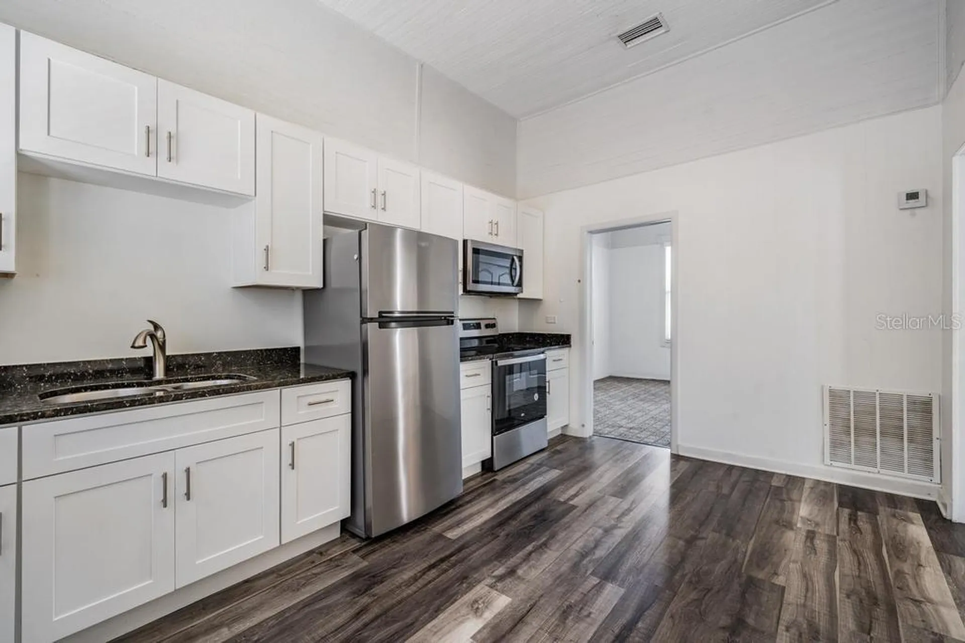 2319 W Aileen Street Tampa FL 33607