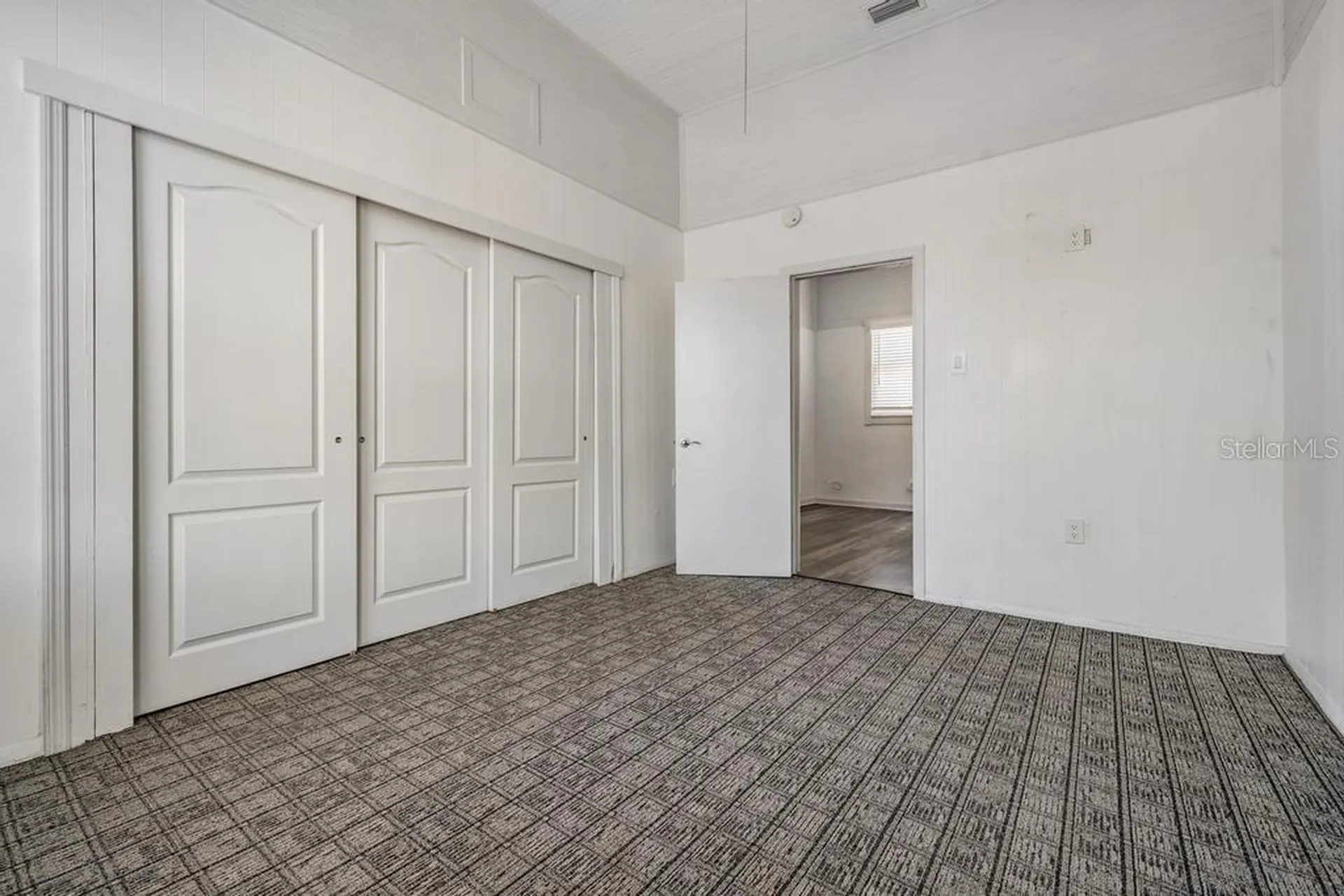 2319 W Aileen Street Tampa FL 33607
