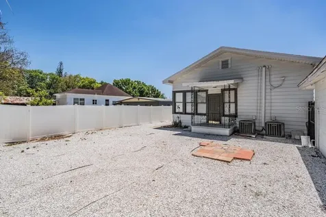 2319 W Aileen Street Tampa FL 33607