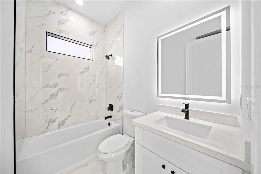 2116 NE 10th Avenue Cape Coral FL 33909