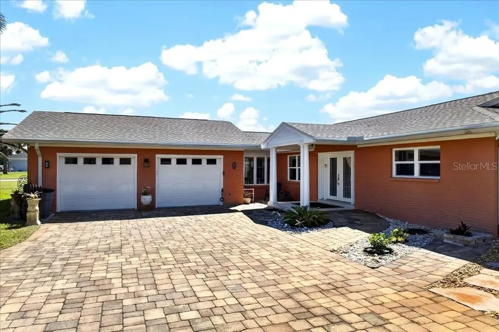 6 Beachside Drive Palm Coast FL 32137