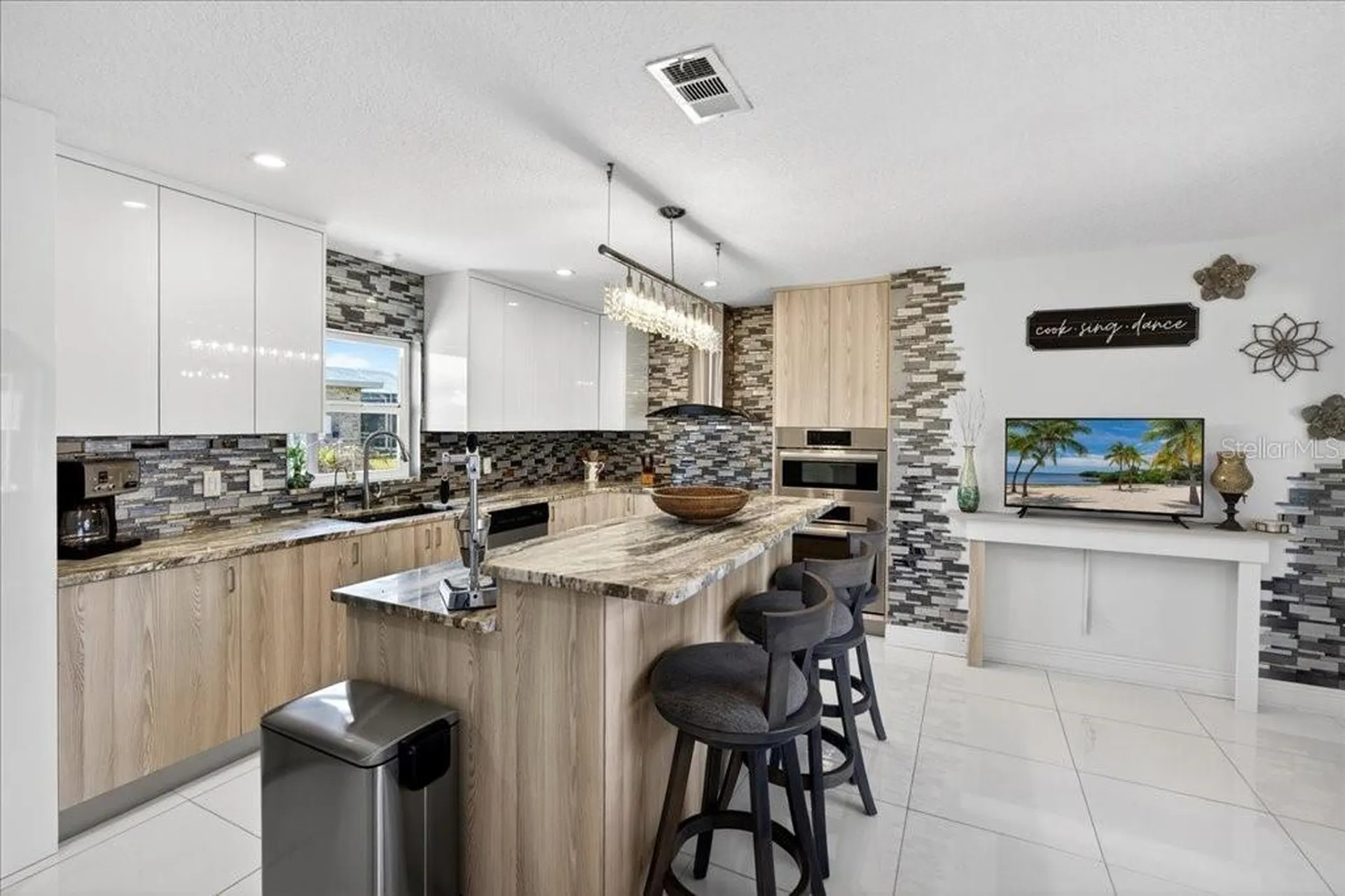 6 Beachside Drive Palm Coast FL 32137