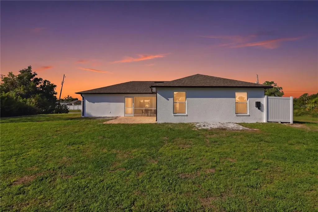 1842 Calahan Avenue North Port FL 34288