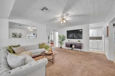11 Plumosa Avenue Casselberry FL 32707