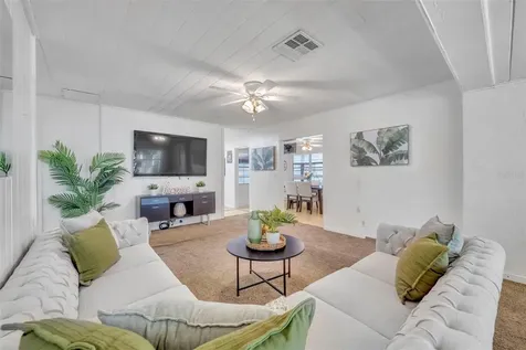 11 Plumosa Avenue Casselberry FL 32707