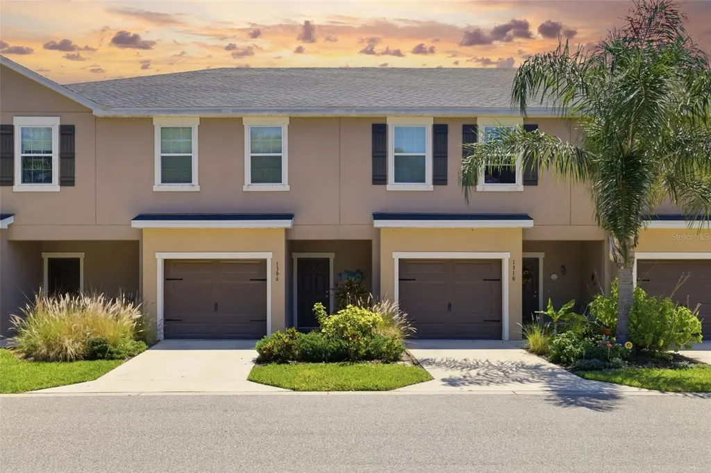 1306 Grantham Drive Sarasota FL 34234