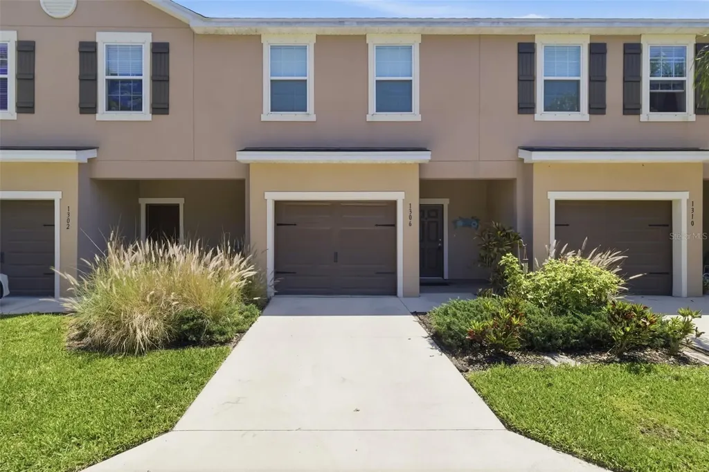1306 Grantham Drive Sarasota FL 34234