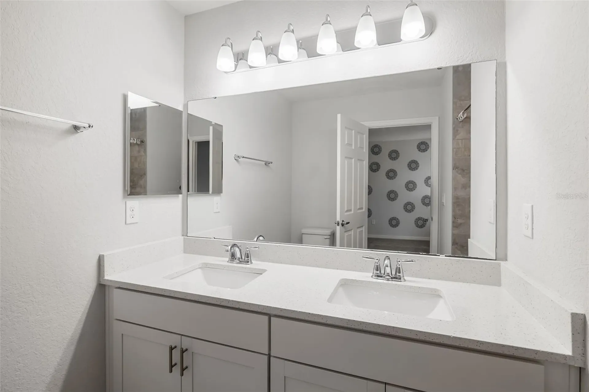 1306 Grantham Drive Sarasota FL 34234