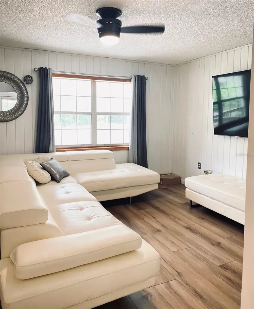 205 NE 147 Street Cross City FL 32628