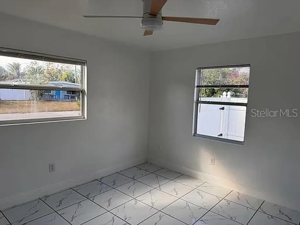 7101 15th Street N St Petersburg FL 33702