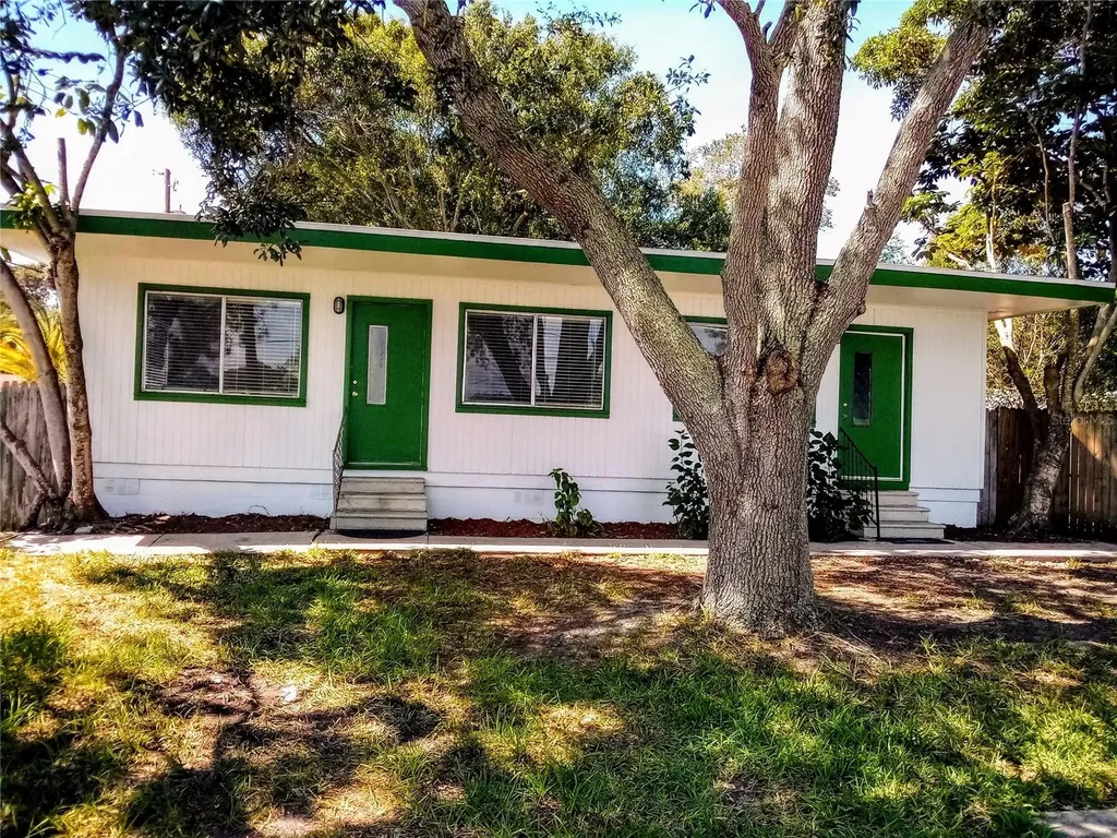 10530 68th Avenue Seminole FL 33772