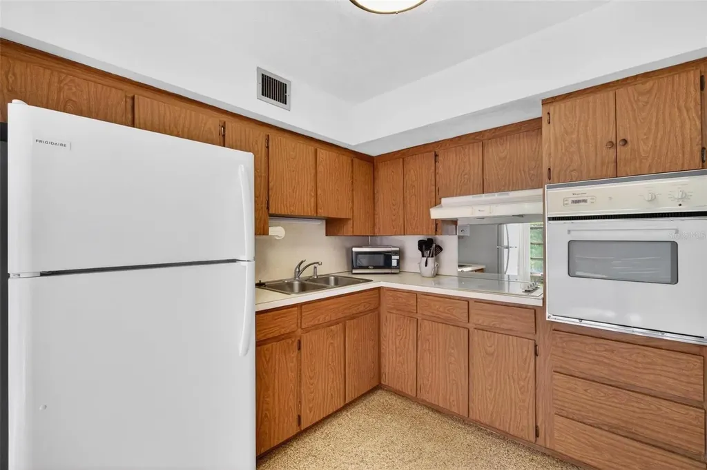 2430 Brazilia Drive Clearwater FL 33763