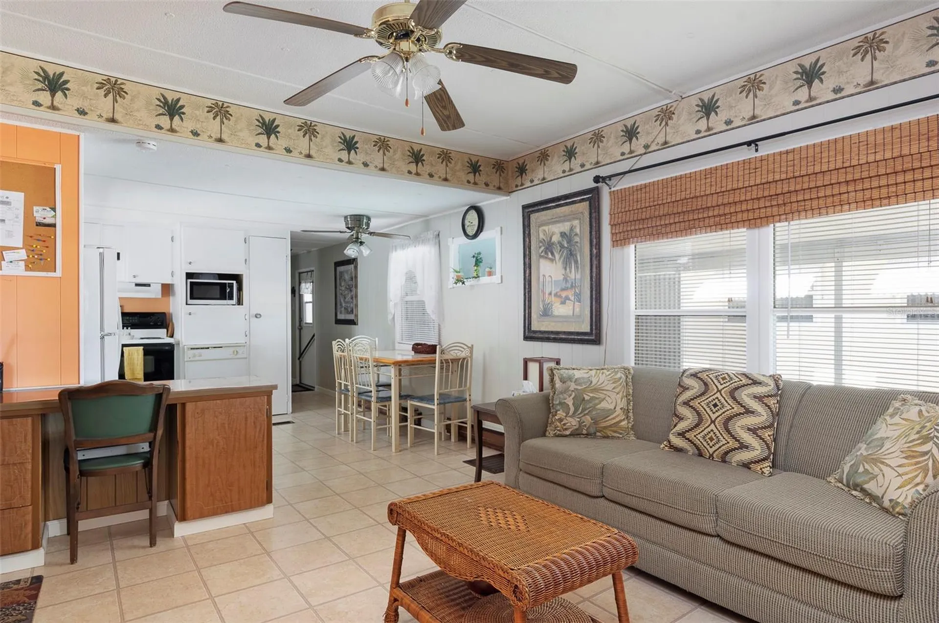4368 72nd Way N St Petersburg FL 33709