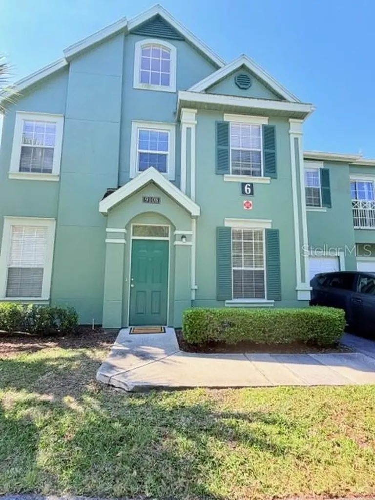9108 Lake Chase Island Way Tampa FL 33626