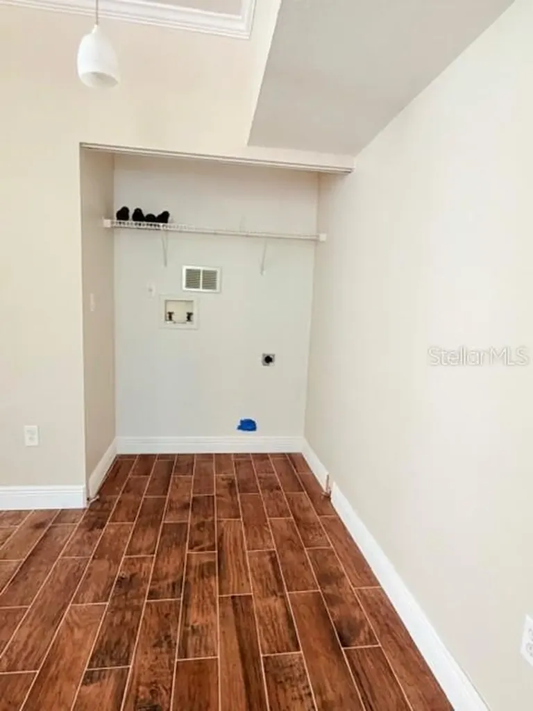 9108 Lake Chase Island Way Tampa FL 33626