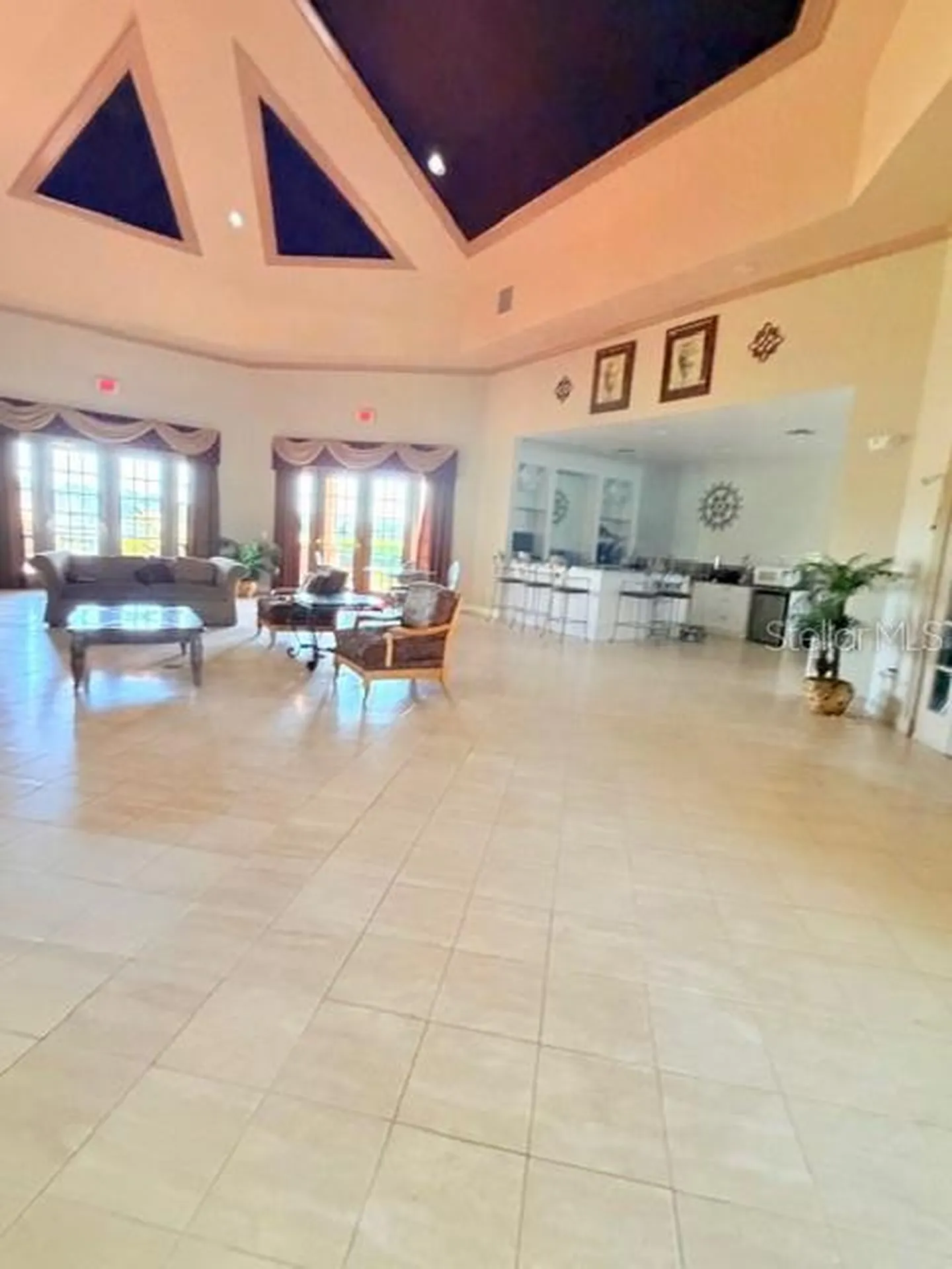 9108 Lake Chase Island Way Tampa FL 33626
