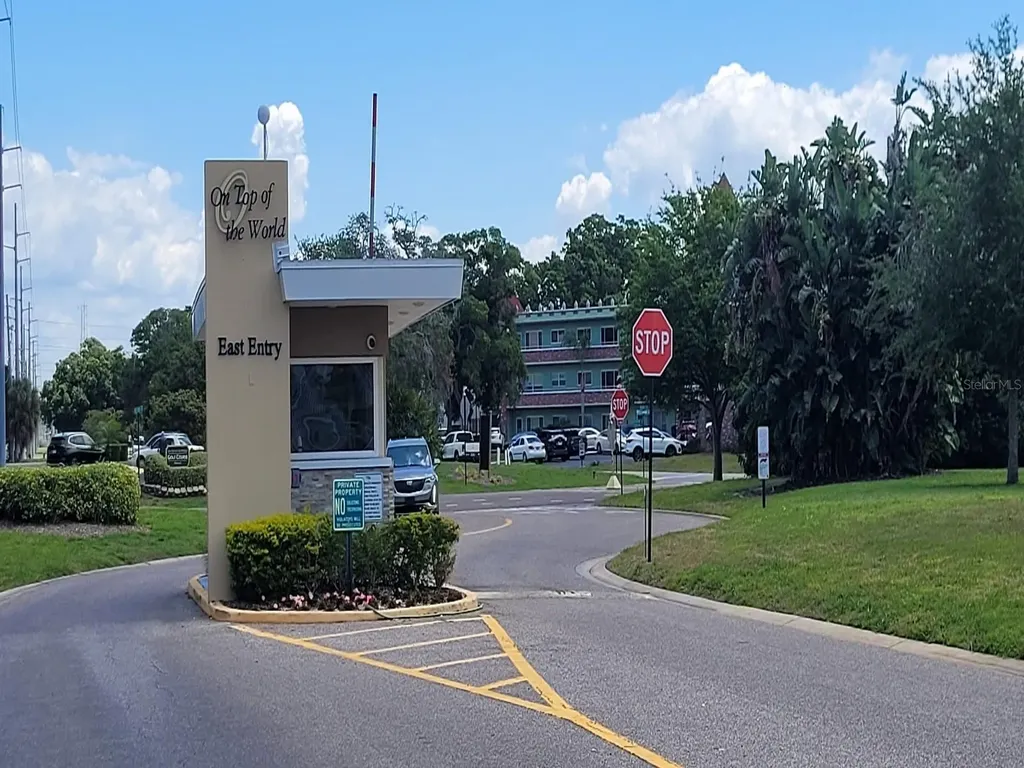 2298 Netherlands Drive Clearwater FL 33763
