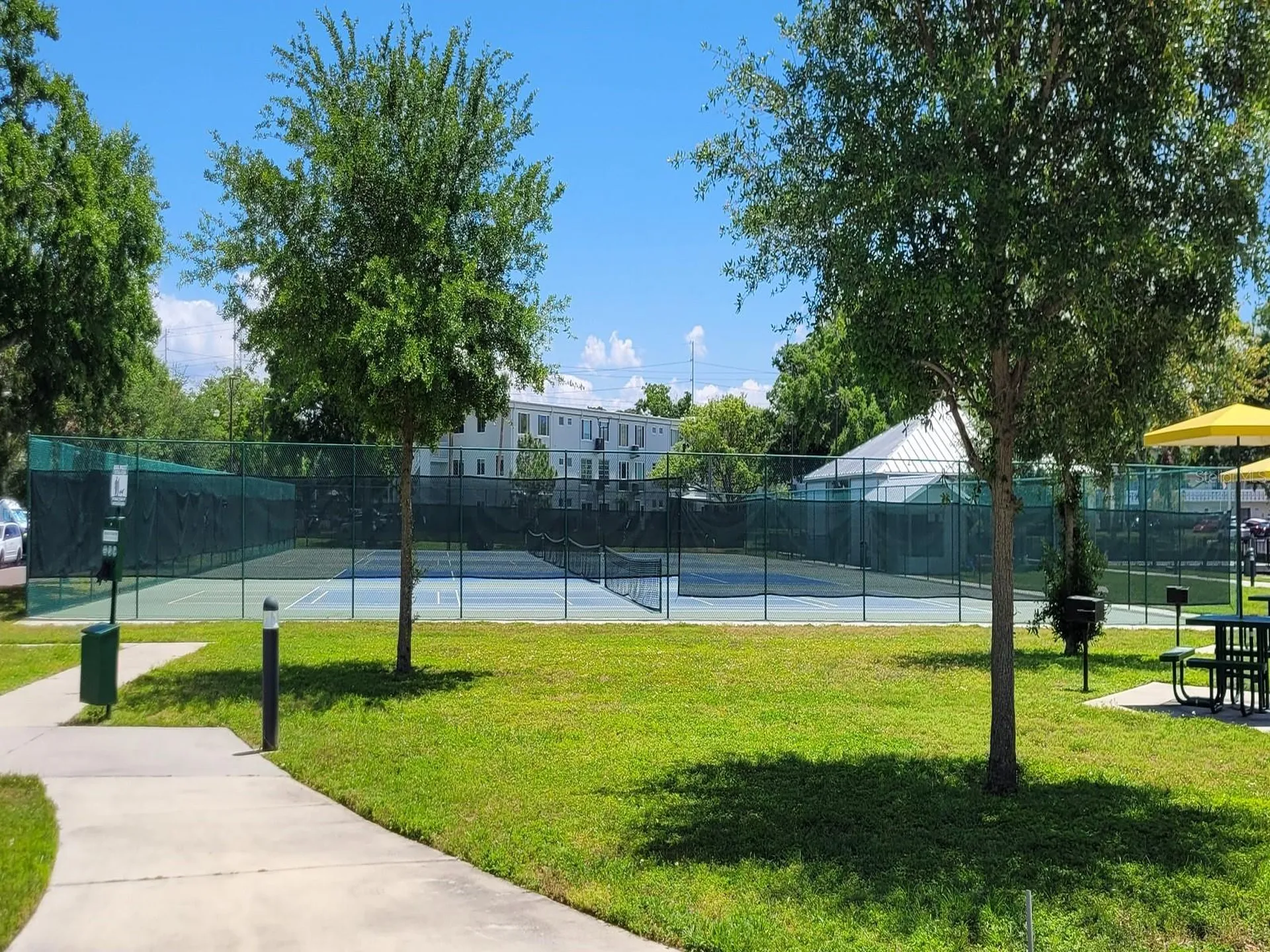 2298 Netherlands Drive Clearwater FL 33763