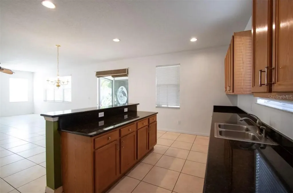 1412 Blackwater Pond Drive Orlando FL 32828