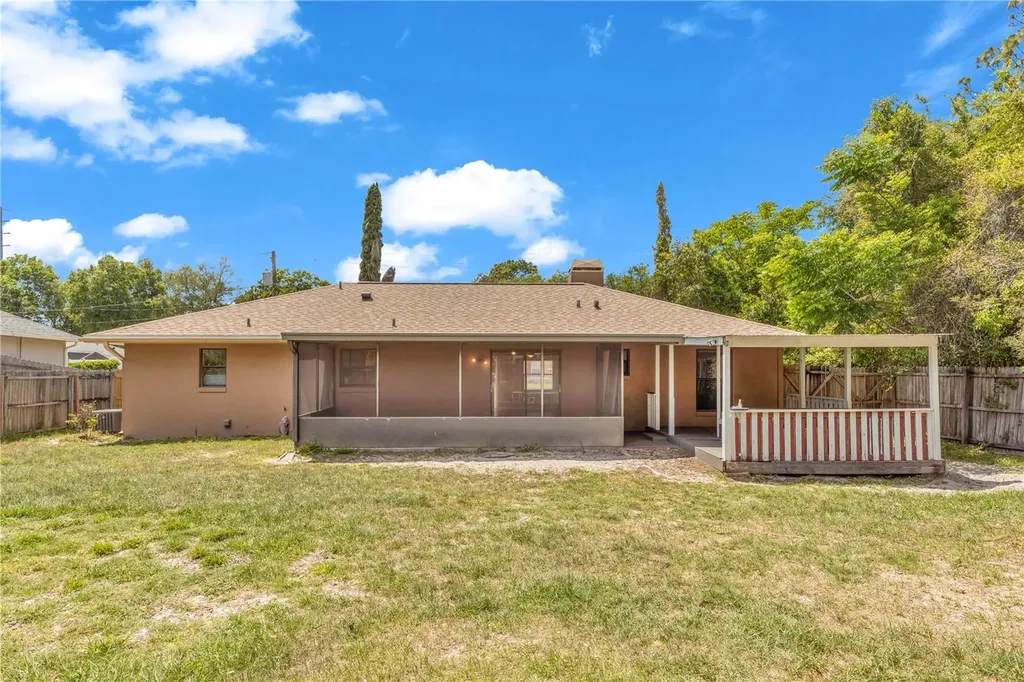 325 Charles Avenue Orange City FL 32763