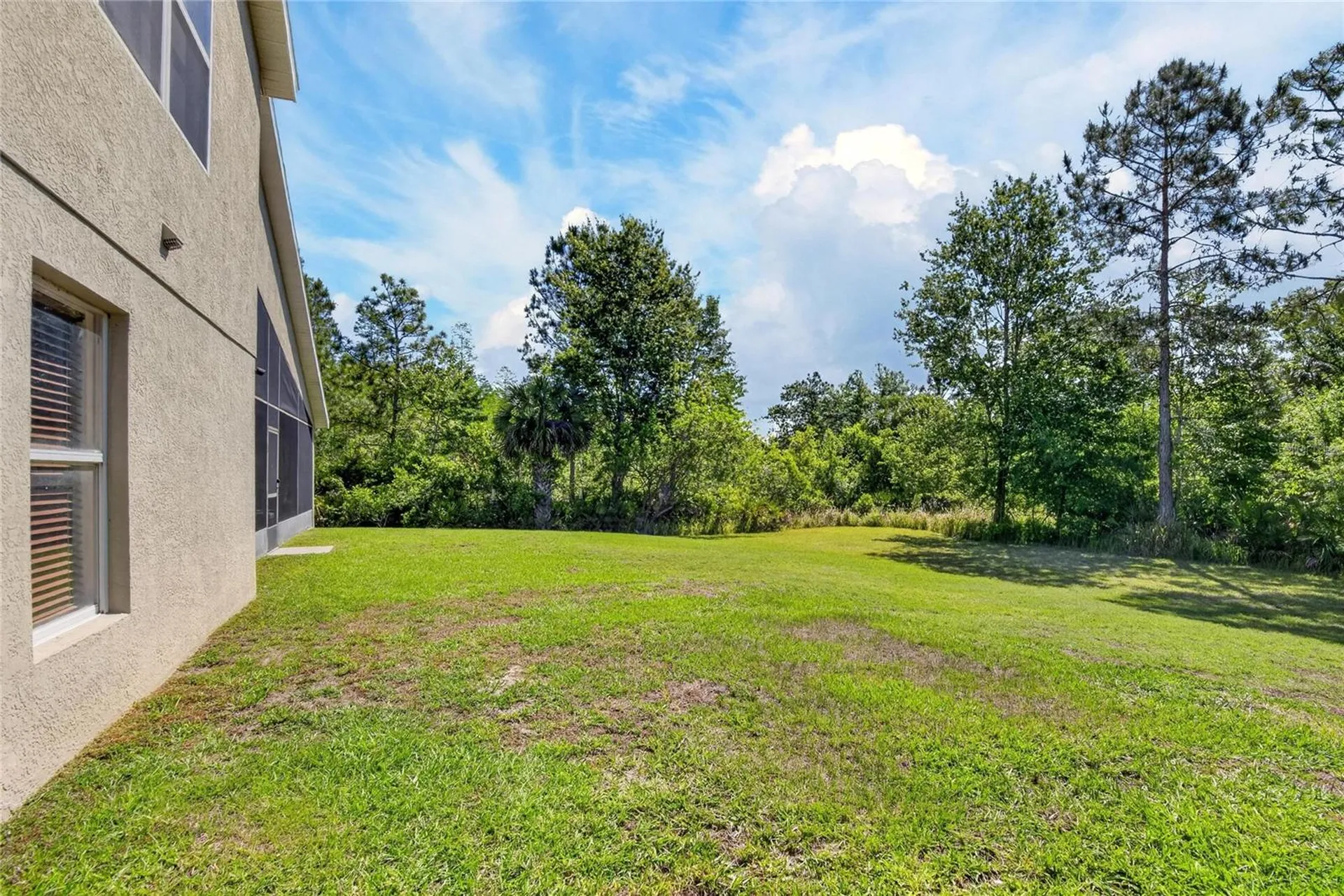 8215 Myrtle Point Way Tampa FL 33647