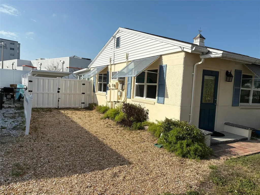 111 174th Avenue E Redington Shores FL 33708