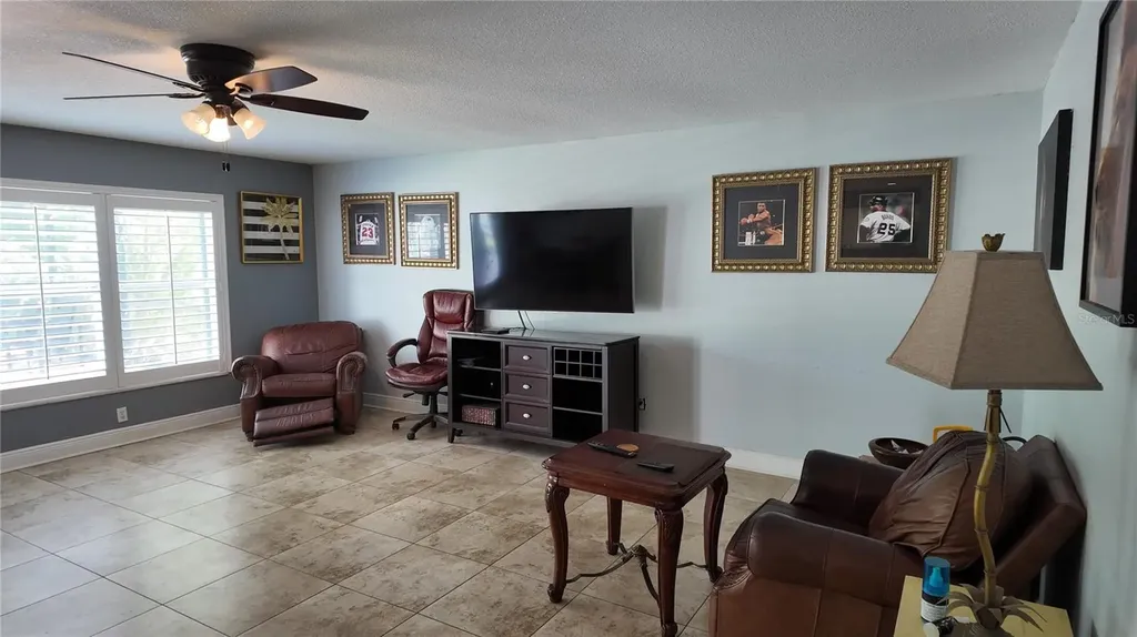 1042 Horseshoe Falls Drive Orlando FL 32828
