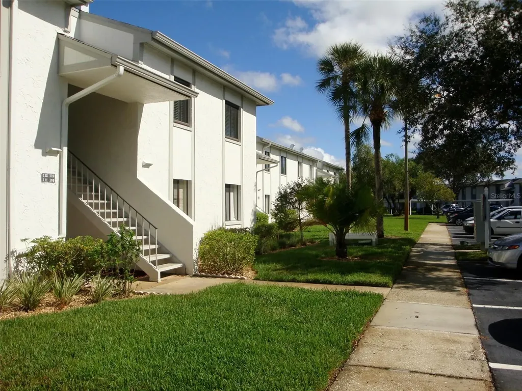 111 E Cypress Court Oldsmar FL 34677