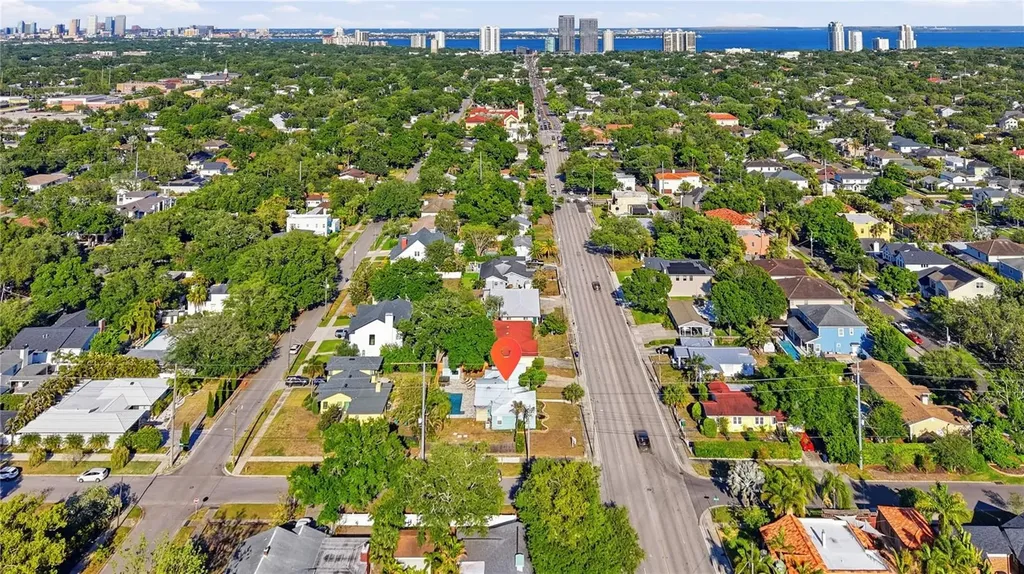 3921 W Bay To Bay Boulevard Tampa FL 33629