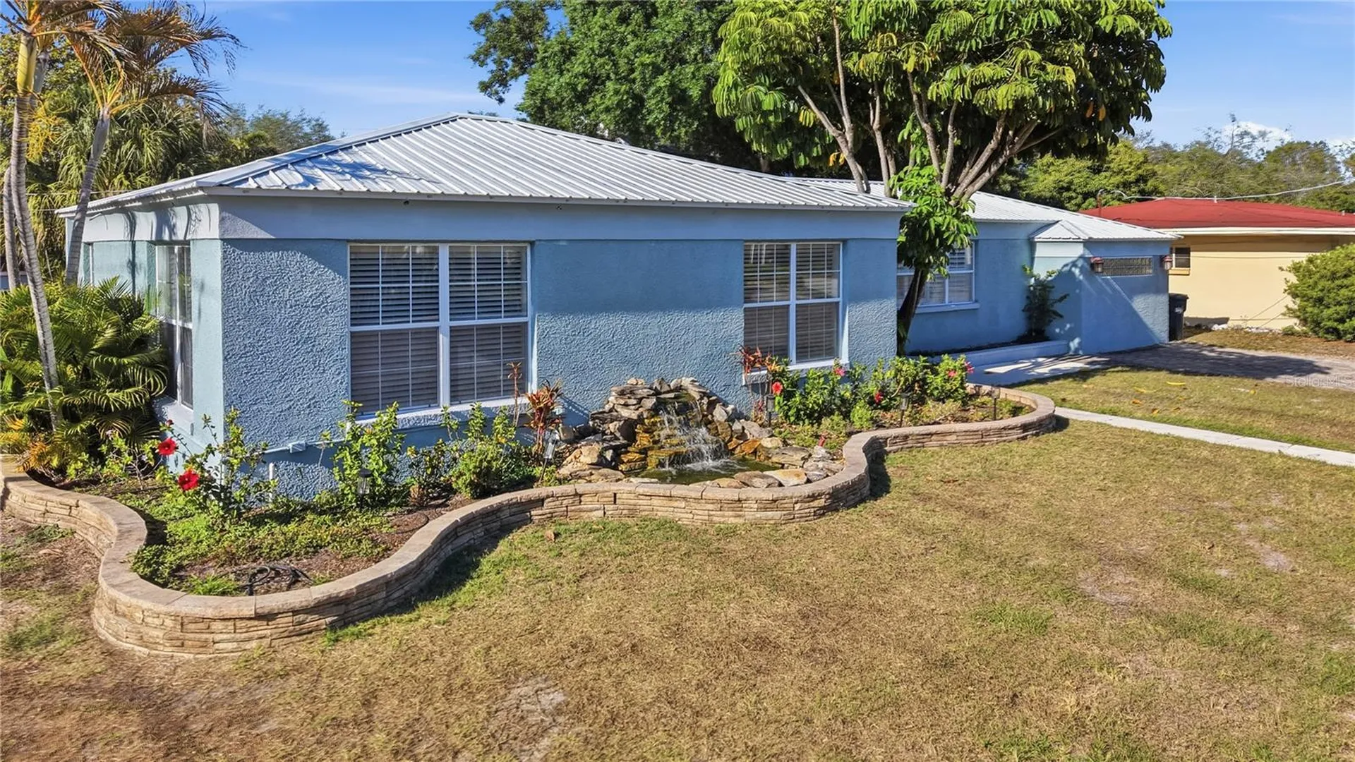 3921 W Bay To Bay Boulevard Tampa FL 33629