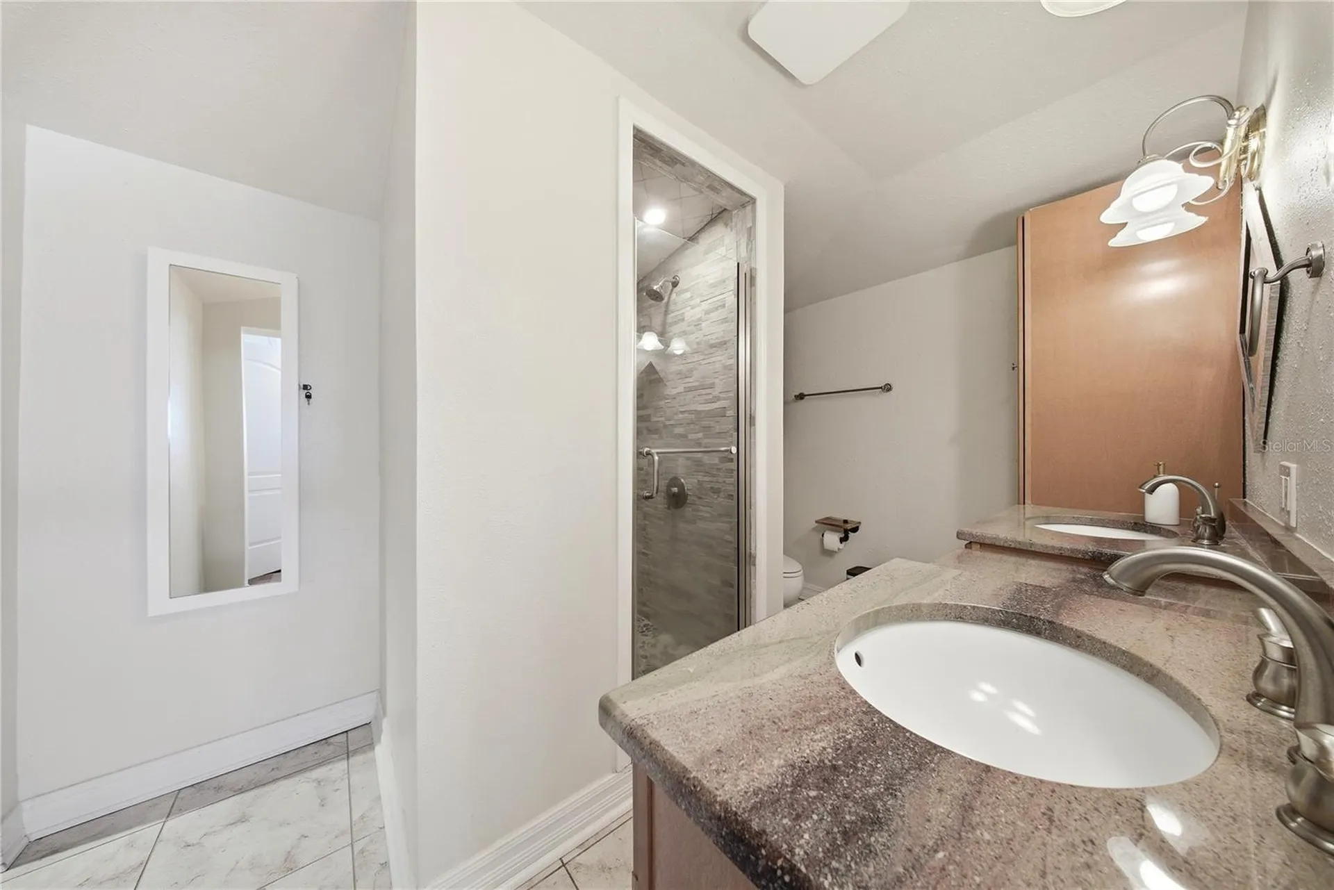 3921 W Bay To Bay Boulevard Tampa FL 33629