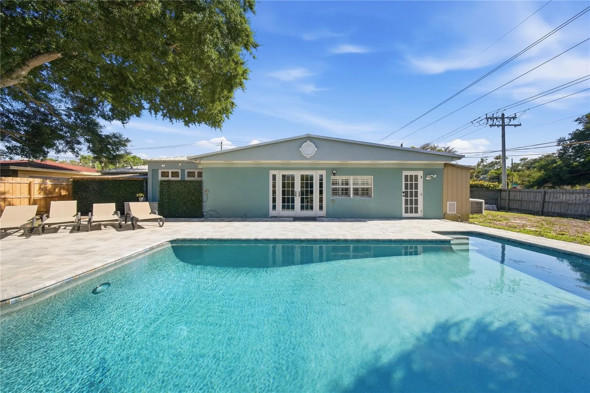 3921 W Bay To Bay Boulevard Tampa FL 33629