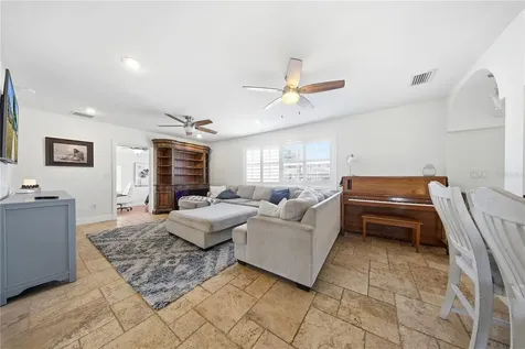 3921 W Bay To Bay Boulevard Tampa FL 33629