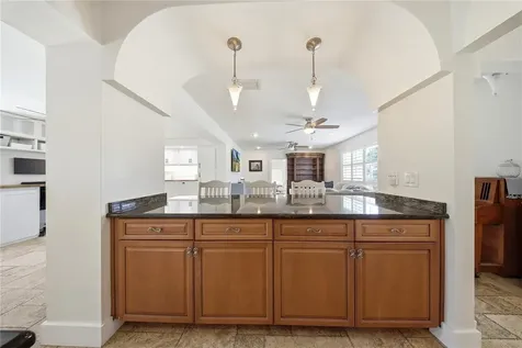 3921 W Bay To Bay Boulevard Tampa FL 33629