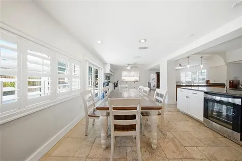 3921 W Bay To Bay Boulevard Tampa FL 33629