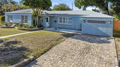 3921 W Bay To Bay Boulevard Tampa FL 33629